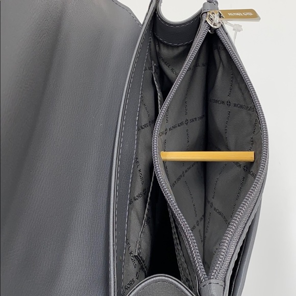 MICHAEL KORS ROSE MEDIUM FLAP SHOULDER PEARL GRAY - Picture 12 of 16